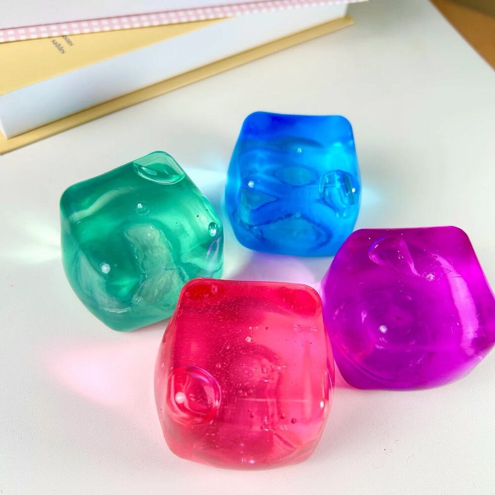 🔥Matlose Temp Changing Squishy Fidget Cube Blue BNWT🔥